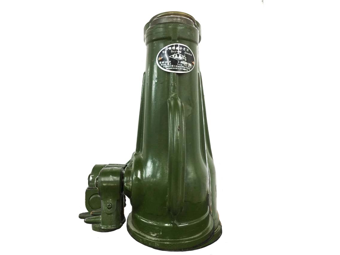 從機械千斤頂破窗看其功能強大 千斤頂破窗盜錢 從機械千斤頂破窗看其功能強大 千斤頂破窗盜錢